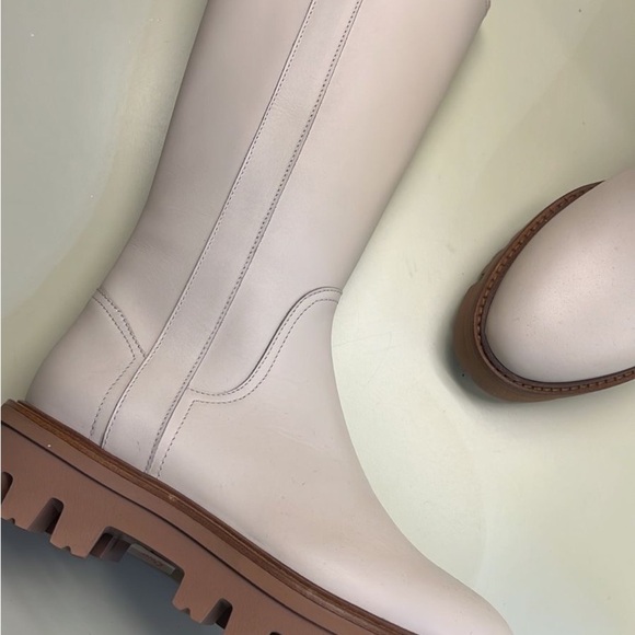 AGL MADE IN ITALY White Knee-High Combat Boots with Seamless Design - Picture 4 of 11